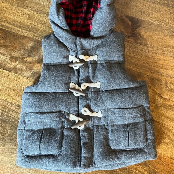 Baby Gap Puffer Vest - Picture 1 of 5